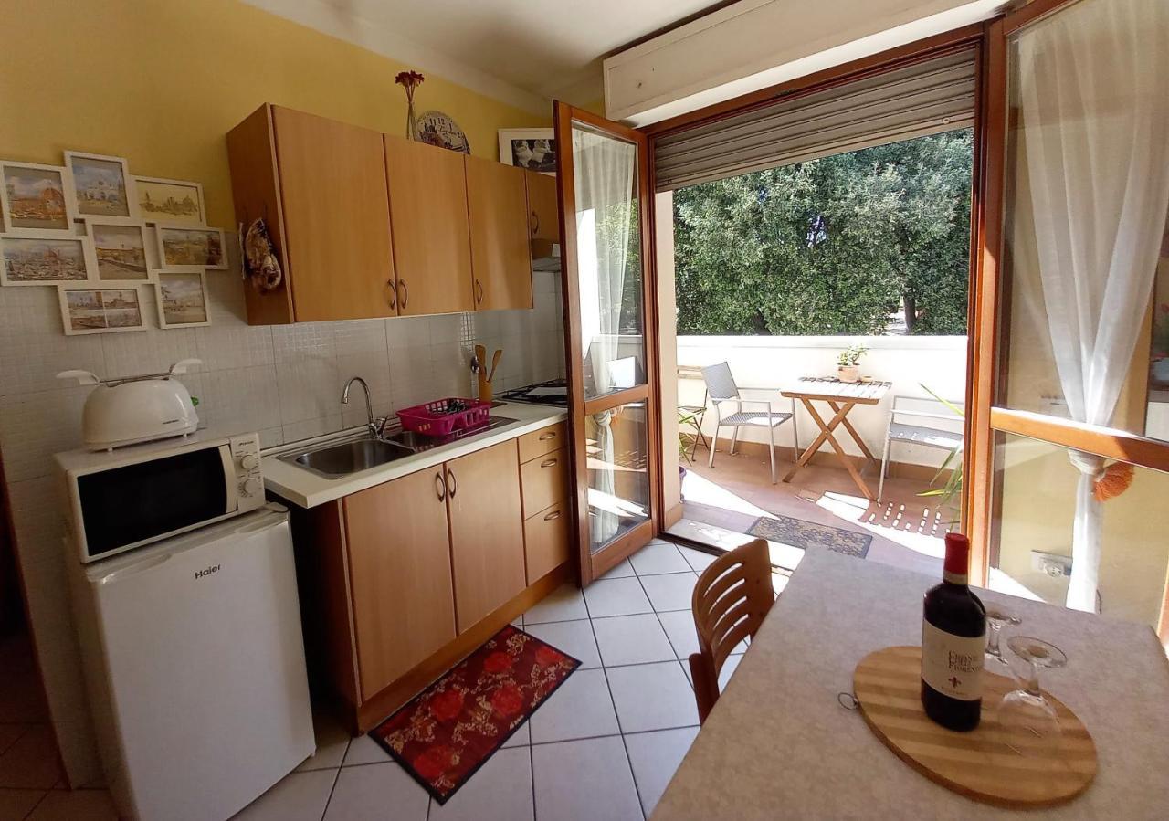Palazzo Wanny Free Parking & Terrace Apartment Florence Exterior photo